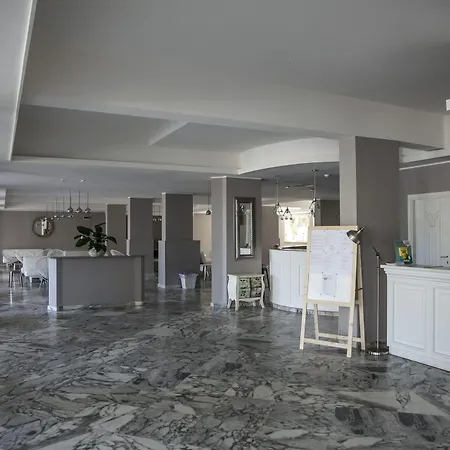 President Sea Palace Hotel 4*
