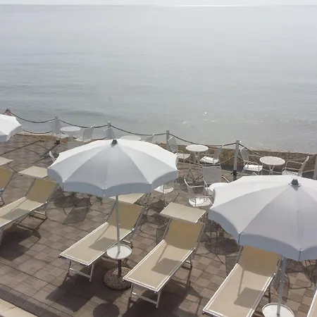 President Sea Palace 4*