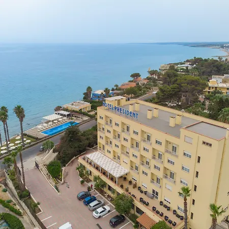 President Sea Palace Hotel